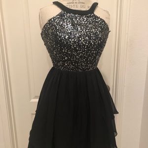 Hailey Logan by Adrianna Papell Dress